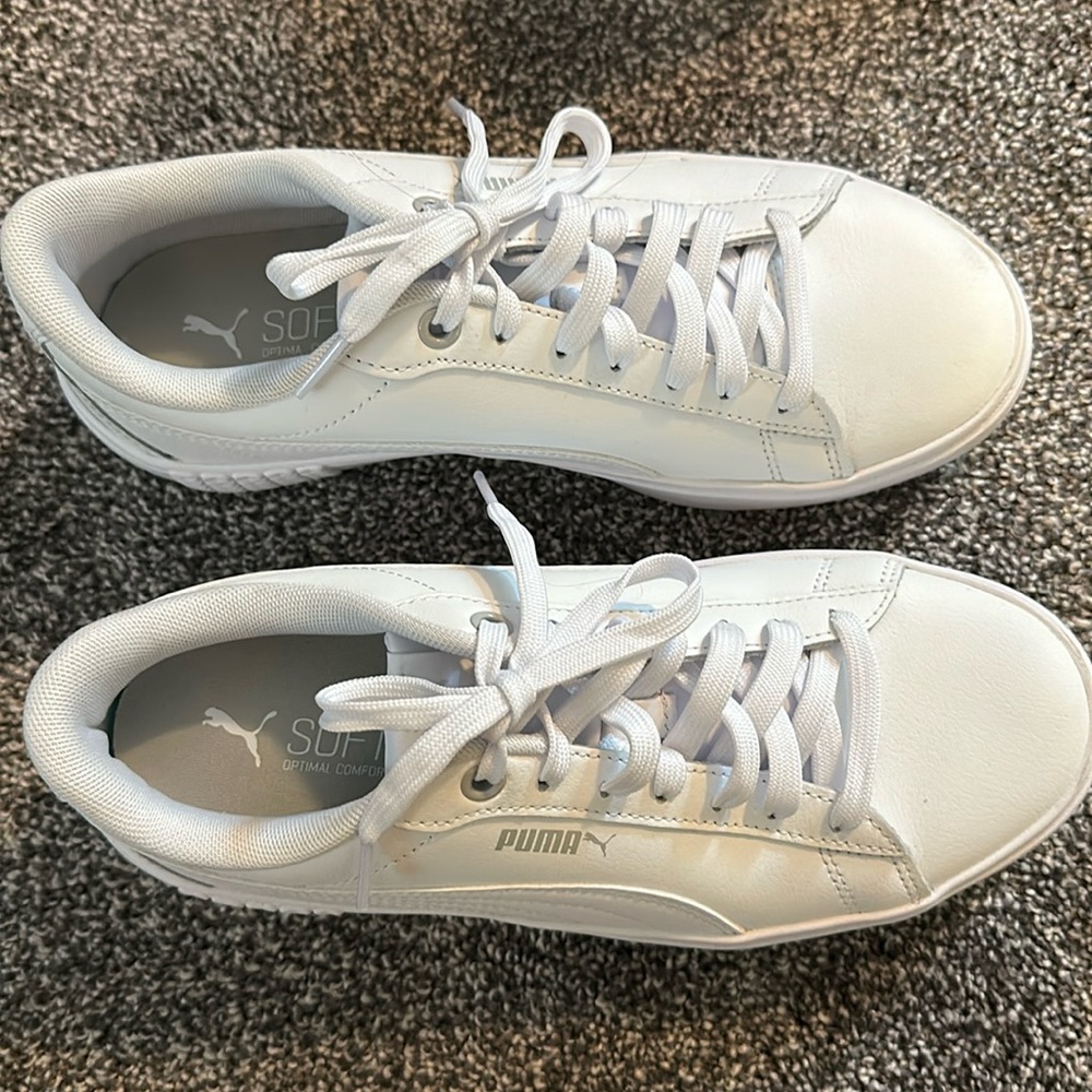 EUC Puma Platform v2L 8.5 US UK 6 EU 39 White Womans